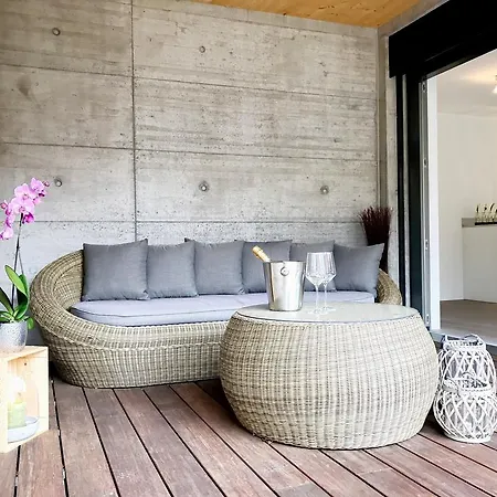 Escape 52 Boutique Apartment